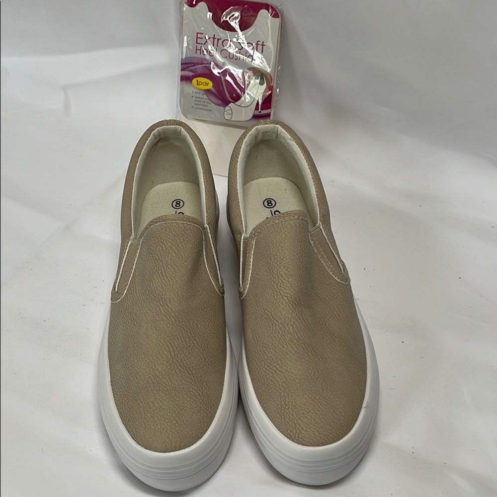 Jabasic Tan Slip-On Flats